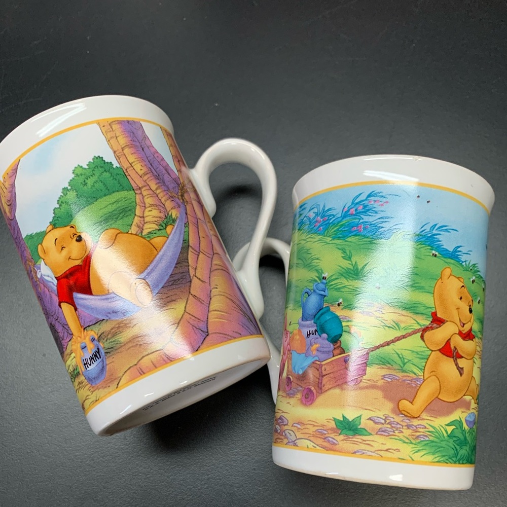 A21- 85 Set (2) WINIE THE POOH BEAR MUGS